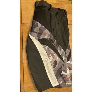 Tenn Outdoors Black/Camo Cycling Shorts Mens Size Small(30-32) Adjustable Waist